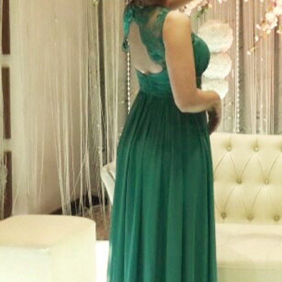 Woman dress - Picture 3 of 3